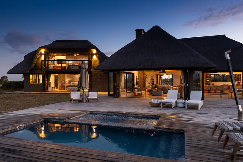 Gondwana Ulubisi House — suite and interior